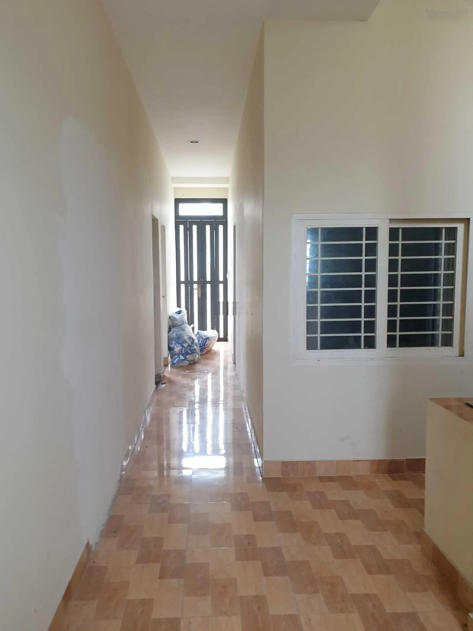 Bán nhà 1 lầu DTSD: 150m2, ngang 11m KDC liền kề gần Công Viên Sinh Thái Hóc Môn