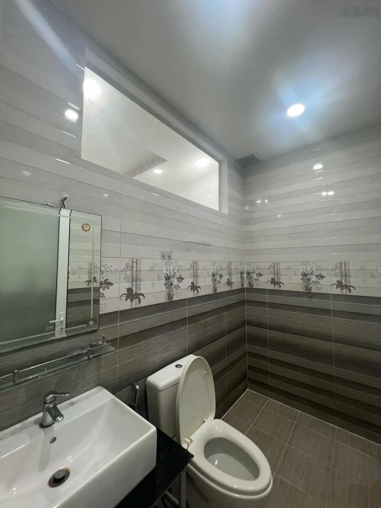 Bán nhà phố liền kề nội khu Khang Điền Bình Chánh