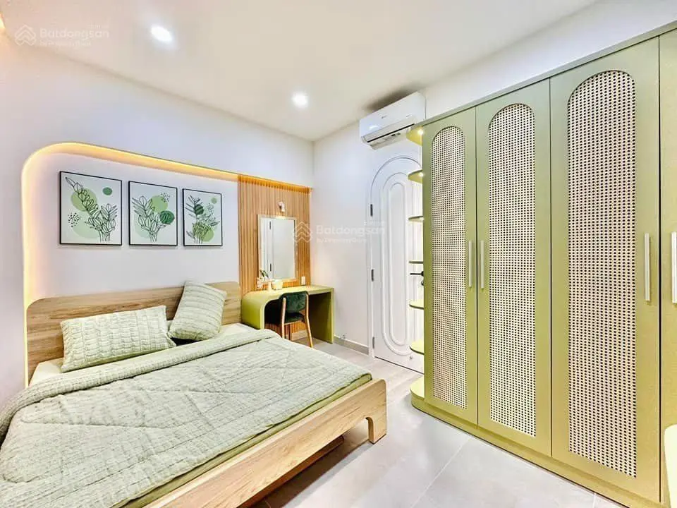 Bán nhà ngay MT 3 Lầu Đ. Huỳnh Lan Khanh, phường 2, Tân Bình, diện tích 71m2, SHR, 0896 465 ***
