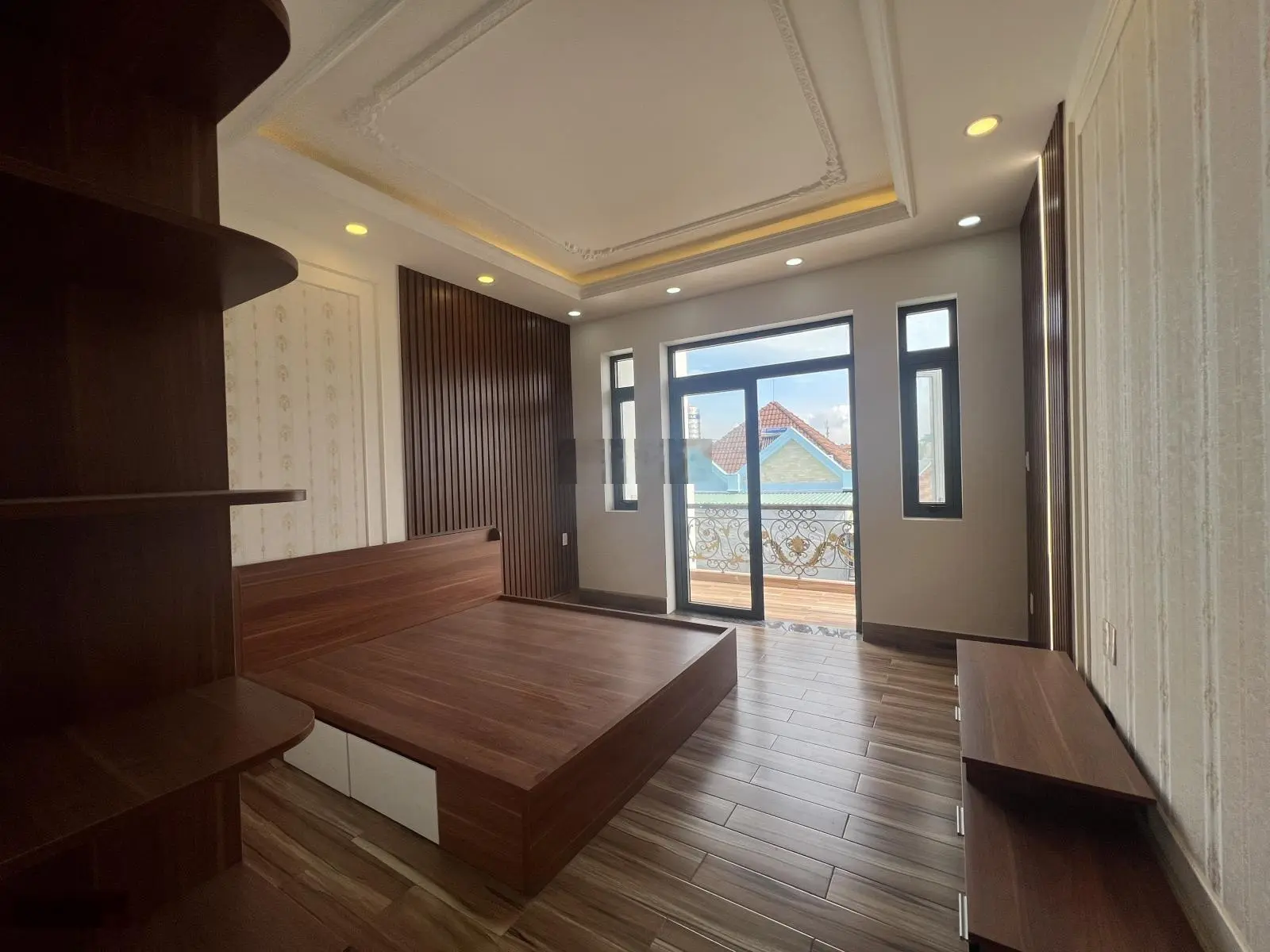 Bán nhà ngay chợ hiệp bình, 100m ra phạm văn đồng, 6x19m: trệt+ lửng+ 2 lầu+ sân thượng, ở ngay