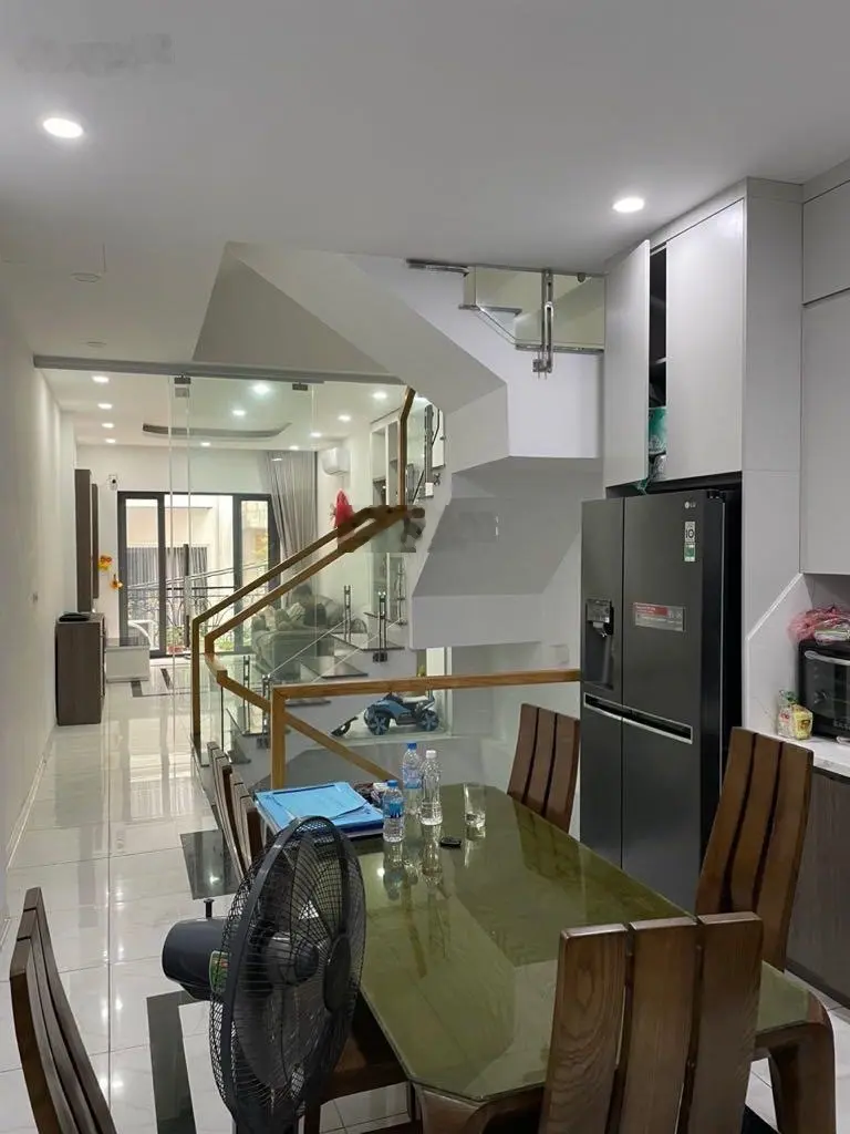 Bán nhà Nguyễn Sơn - Long Biên - khu hàng không siêu vip giá chỉ 9tỷ