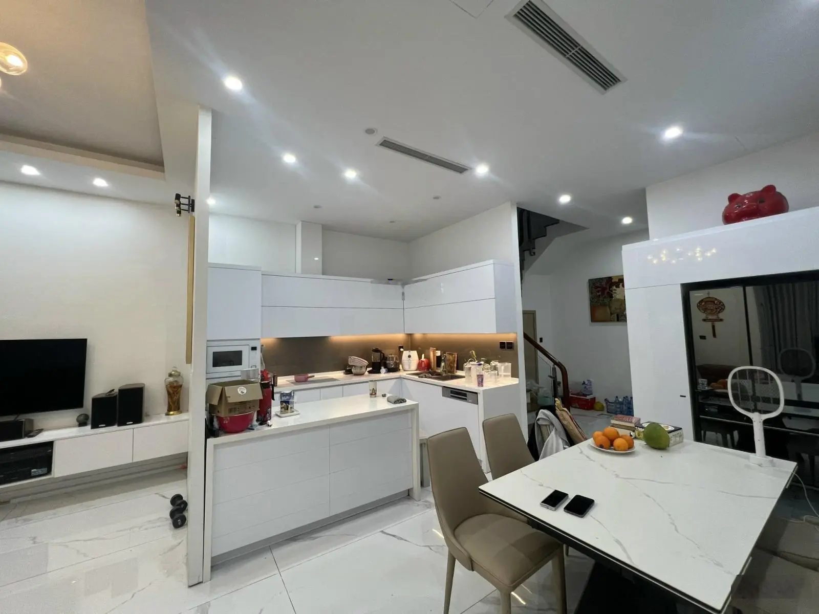 Bán liền kề Ngọc Trai 8 full đồ có thang máy 17.5 tỷ Vinhomes Ocean Park, 0963 892 ***