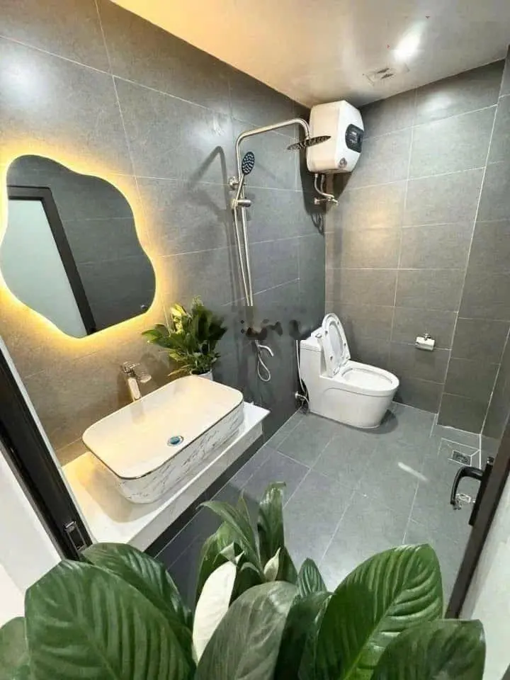 Bán gấp nhà Trung Phụng Đống Đa 30m2 giá 5,58 tỷ, 4 tầng 3PN, full nội thất, 2 mặt thoáng
