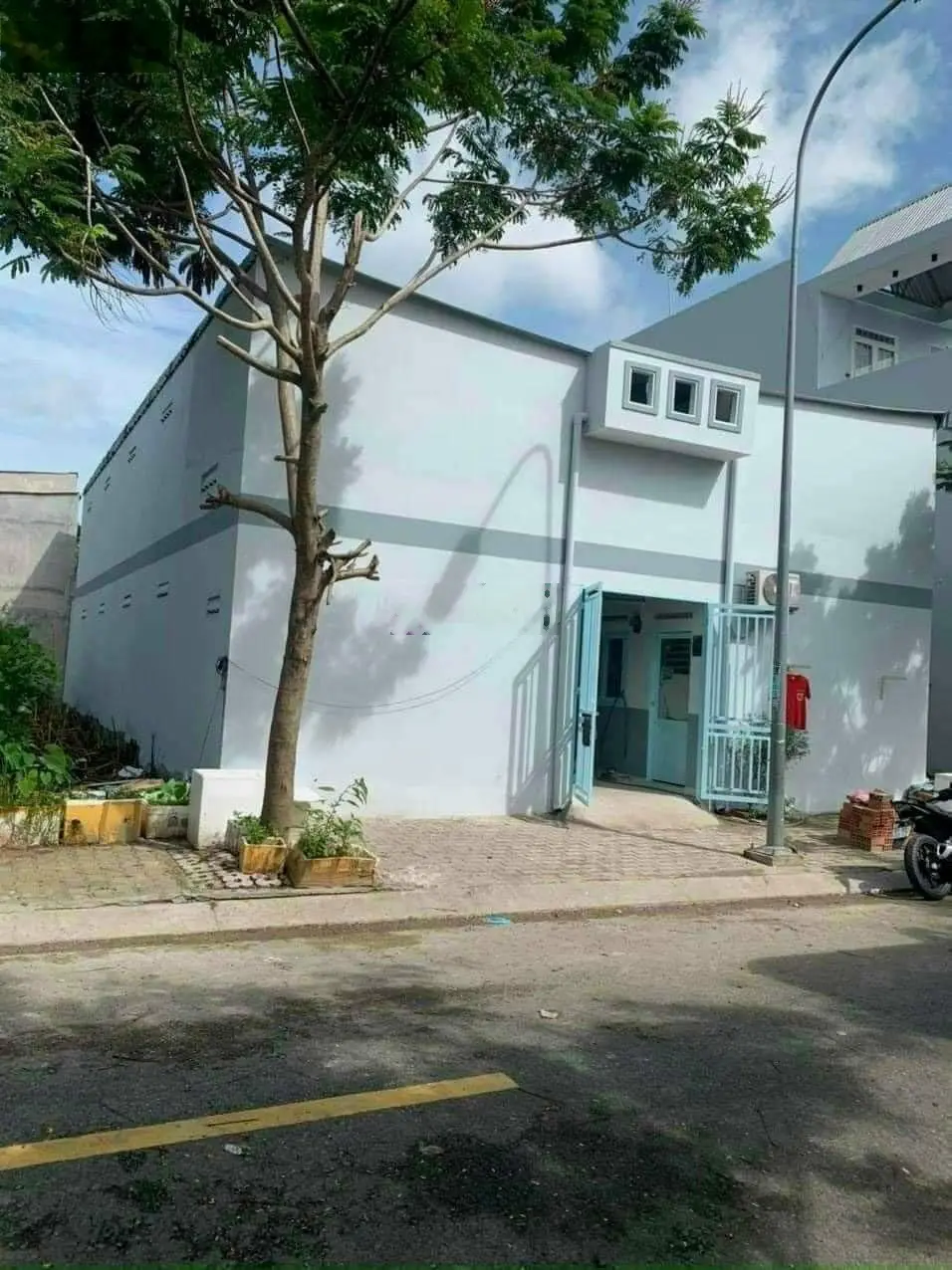 cần bán dãy trọ diện tích 200m2 gòm có 10 phòng thu nhập 16tr/tháng giá bán 6ty