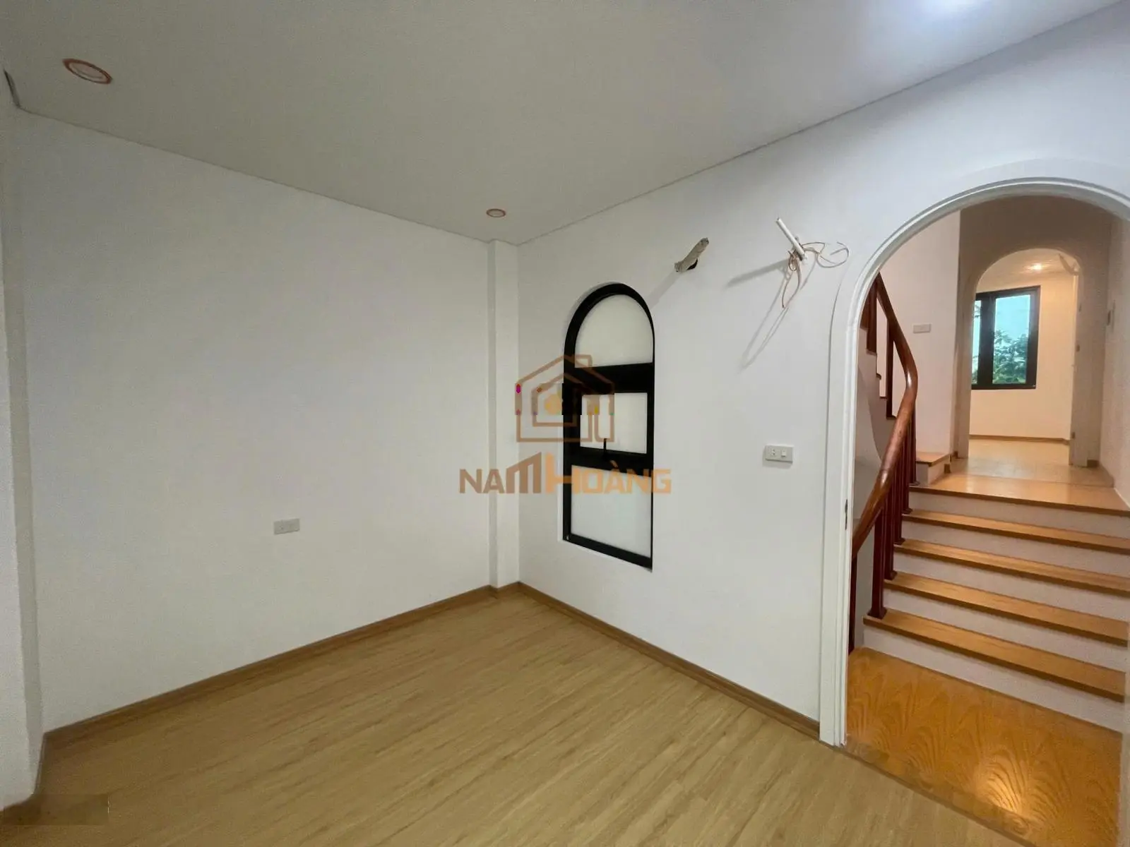 Bán nhà riêng Yên Nghĩa trong đê 40m2 xây 4 tầng độc lập 2 mặt ngõ thoáng gần bến xe Yên Nghĩa