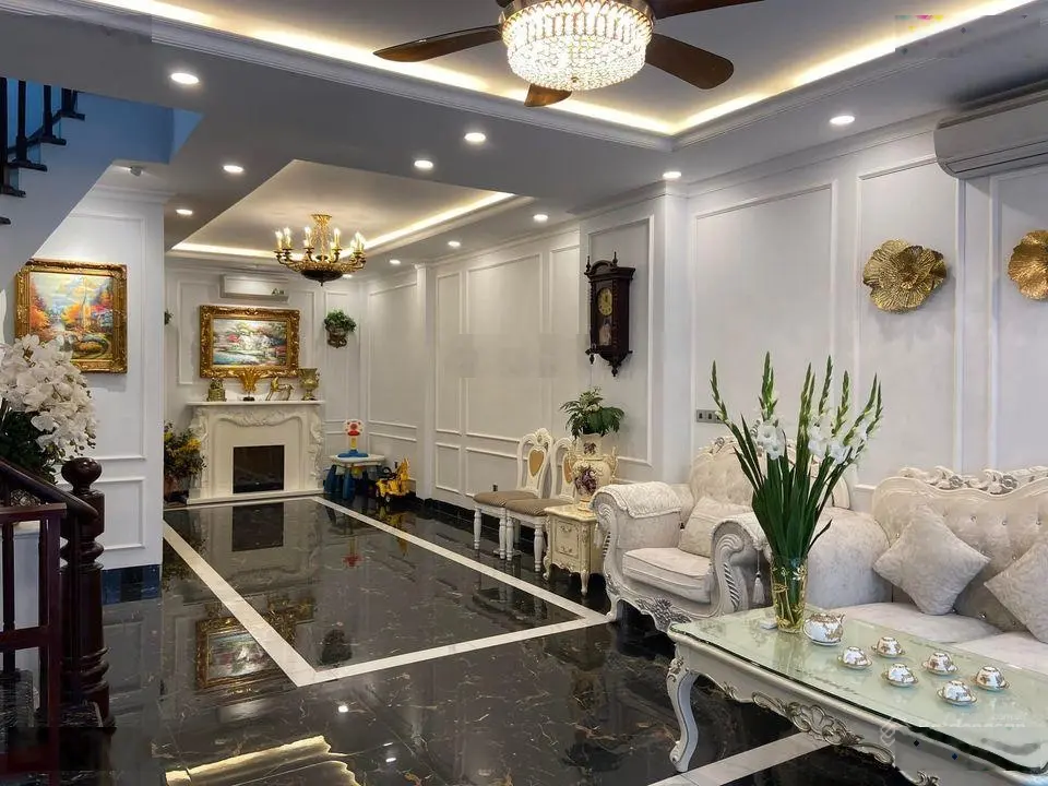 Bán nhà mặt phố Ngã 5 Hà Trì Bà Triệu 65m2 5 tầng MT 5m, hơn 16 tỷ kinh doanh 4 xe bus tránh vỉa hè