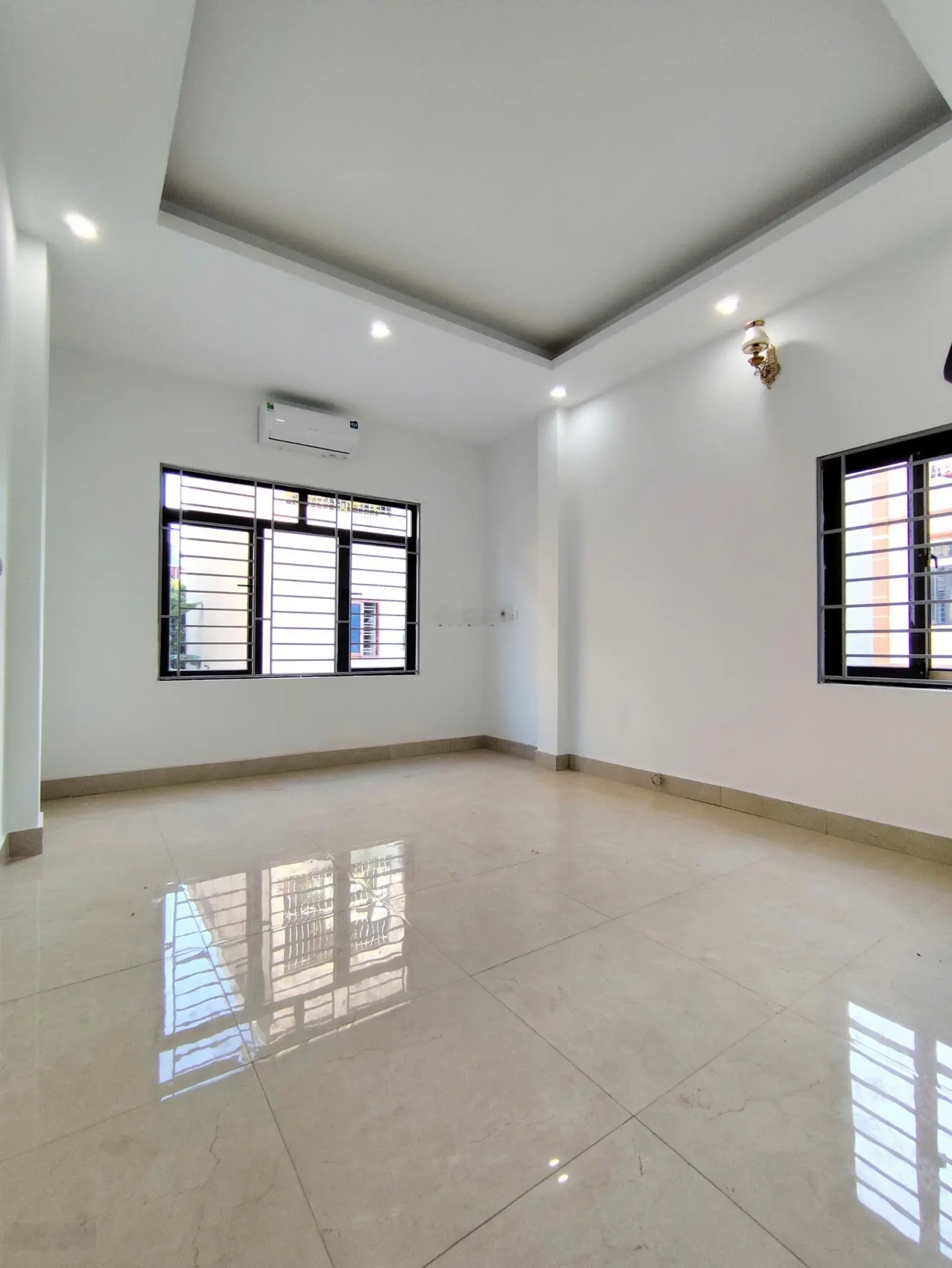 Nhà Yên Nghĩa cực rộng 50m2*4T 5 ngủ ngõ nông 15m ô tô thông giá 4.6 tỷ CTL Lh Mr Khanh 0978939931