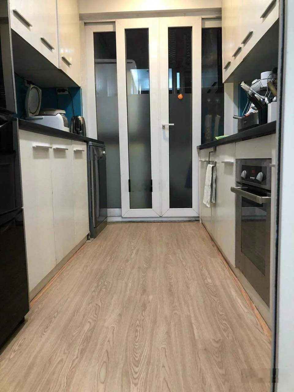 Gia chủ tôi cần bán căn hộ 60m2 tại Resco Cổ Nhuế full NT BC ĐN giá 2,6 tỷ BP có TL