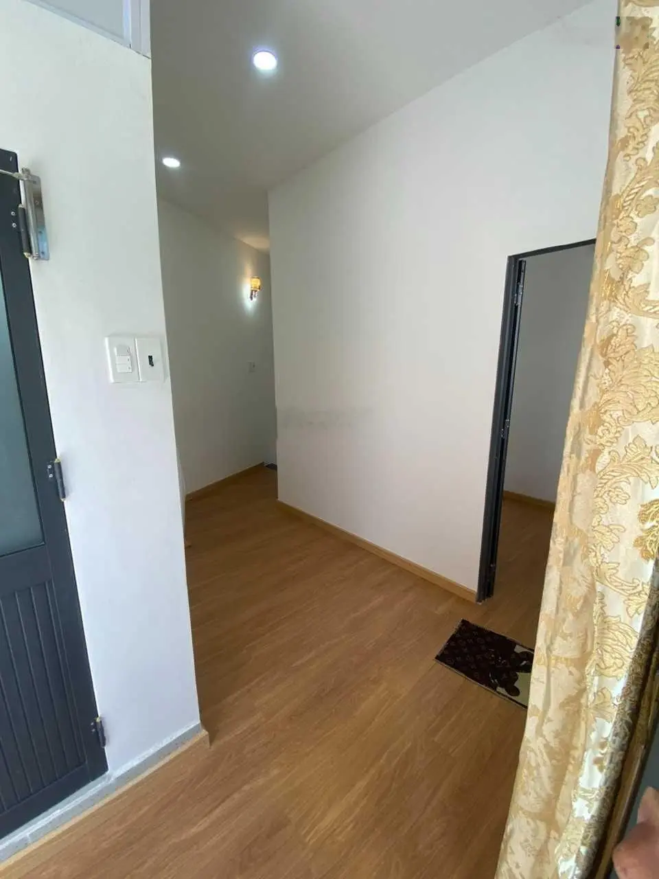 Nhỉnh 4 tỷ - Nhà mới tinh 2 tầng ngang 7,5m full NT xịn - MT kinh doanh chợ Bà Hoa, P12 QTB