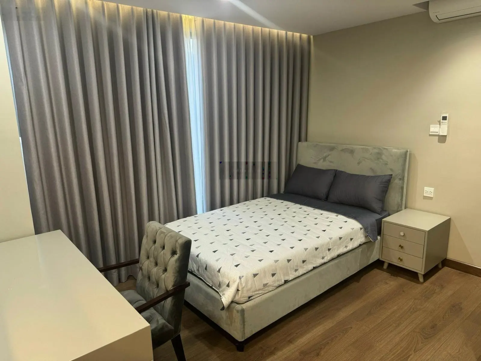 Bán căn biệt thự hàng vip đẹp nhất Hồ Tây 307m2, mặt Hồ, vị trí số 1 Tây Hồ