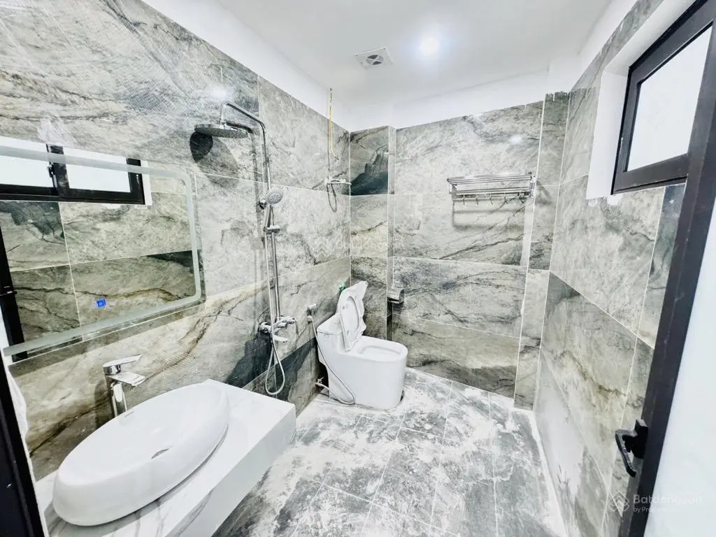 Giảm 500 triệu bán nhà đẹp bùi xương trạch - thanh xuân - 6 tầng thang máy - ô tô cách nhà 10m