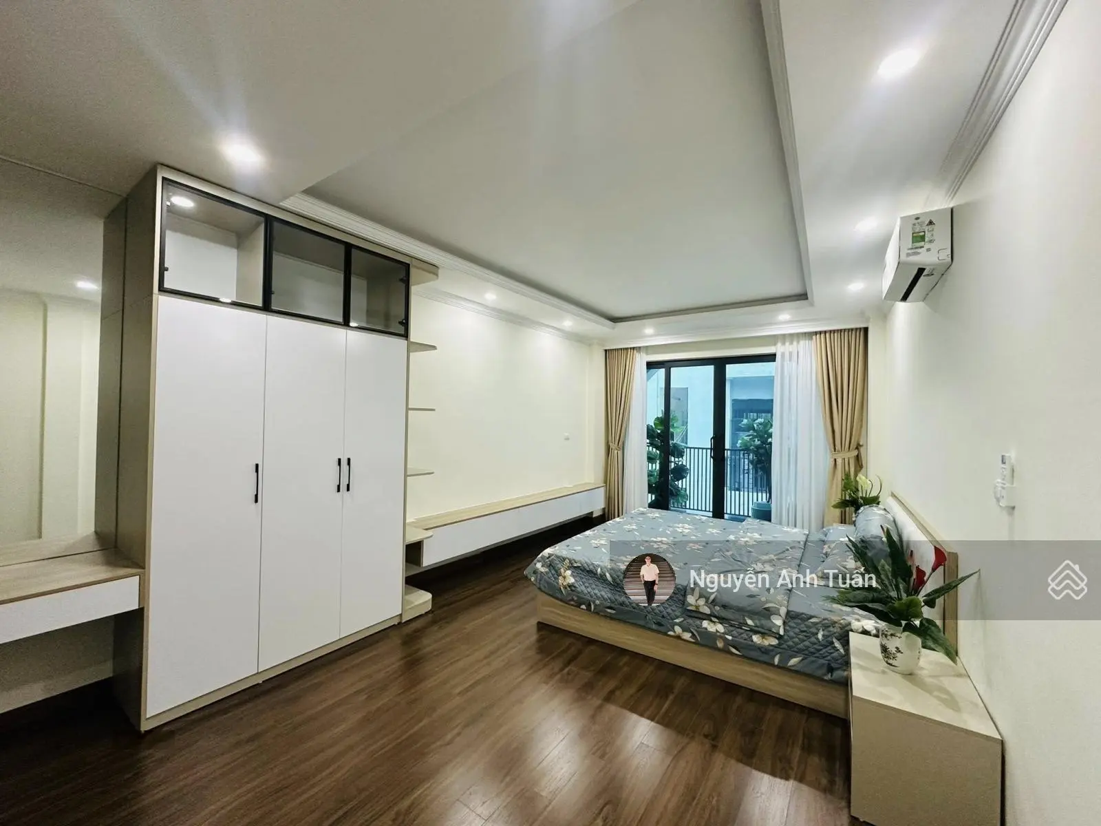 Bán nhà phố Nguyễn Văn Huyên, Cầu Giấy 7 tầng thông sàn ô tô tránh ngõ thông DT 45m2 x 7 tầng