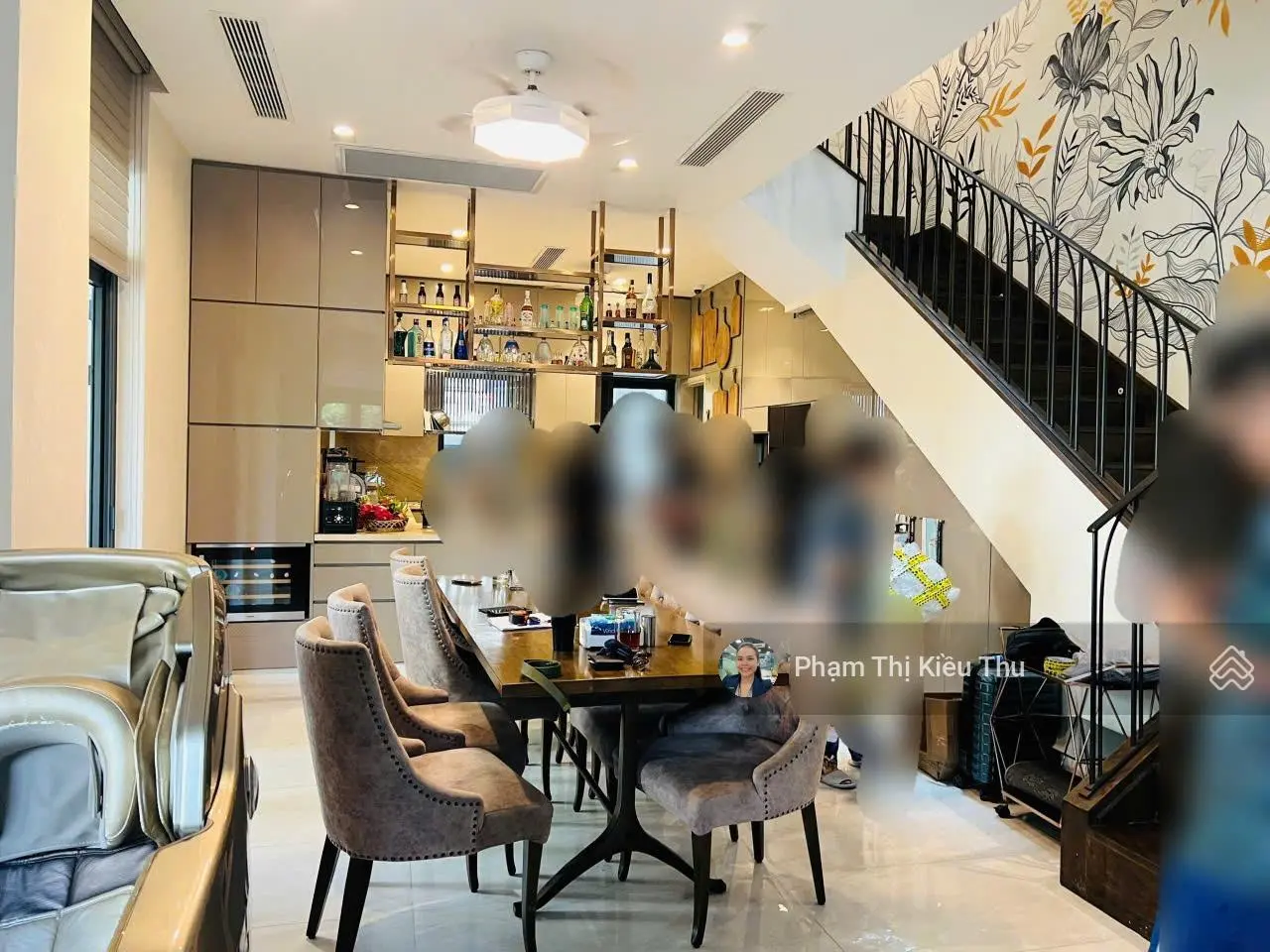 Bán gấp căn góc sân vườn Lakeview City hoàn thiện nội thất DT 168m2 5PN giá 27,5 tỷ Lh 0902872670