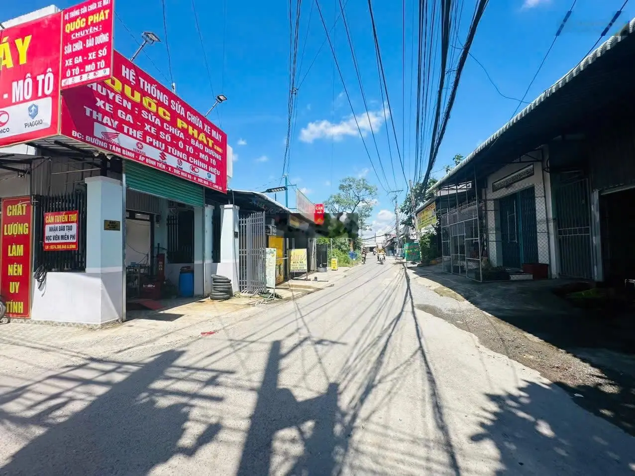Chính chủ ngộp bank cần bán gấp nhà lầu mt nhựa tám bình, ngay chợ đồn cây dương tt đức hoà long an