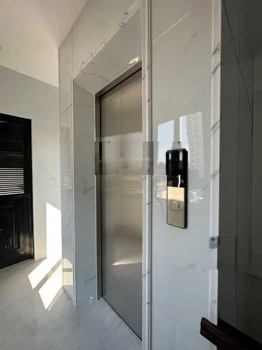 Bán nhà phố Lê Thanh Nghị, ngõ thông, nhà thoáng, 10m ra phố, 91m2, 5 tầng thang máy, 14.5 tỷ