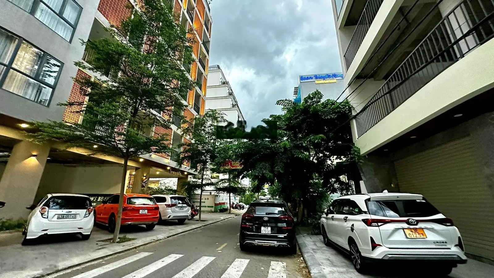 Gia đình tôi: Bán lại lô đất ~300m đường An Thượng 31 khu xây dựng cao tầng sát Biển Mỹ Khê giá tốt