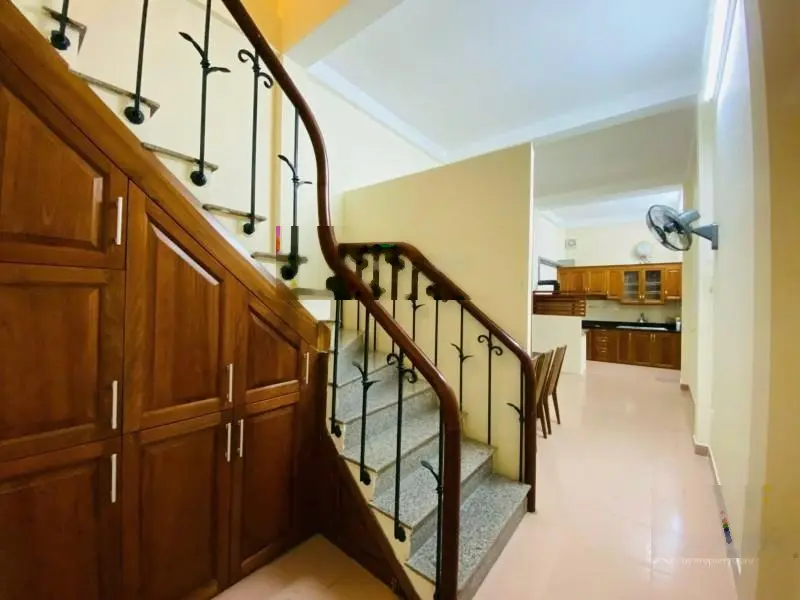 Nhà Lạc Trung ô tô đỗ cửa trung tâm Hai Bà Trưng 65 chỉ 15,9 tỷ