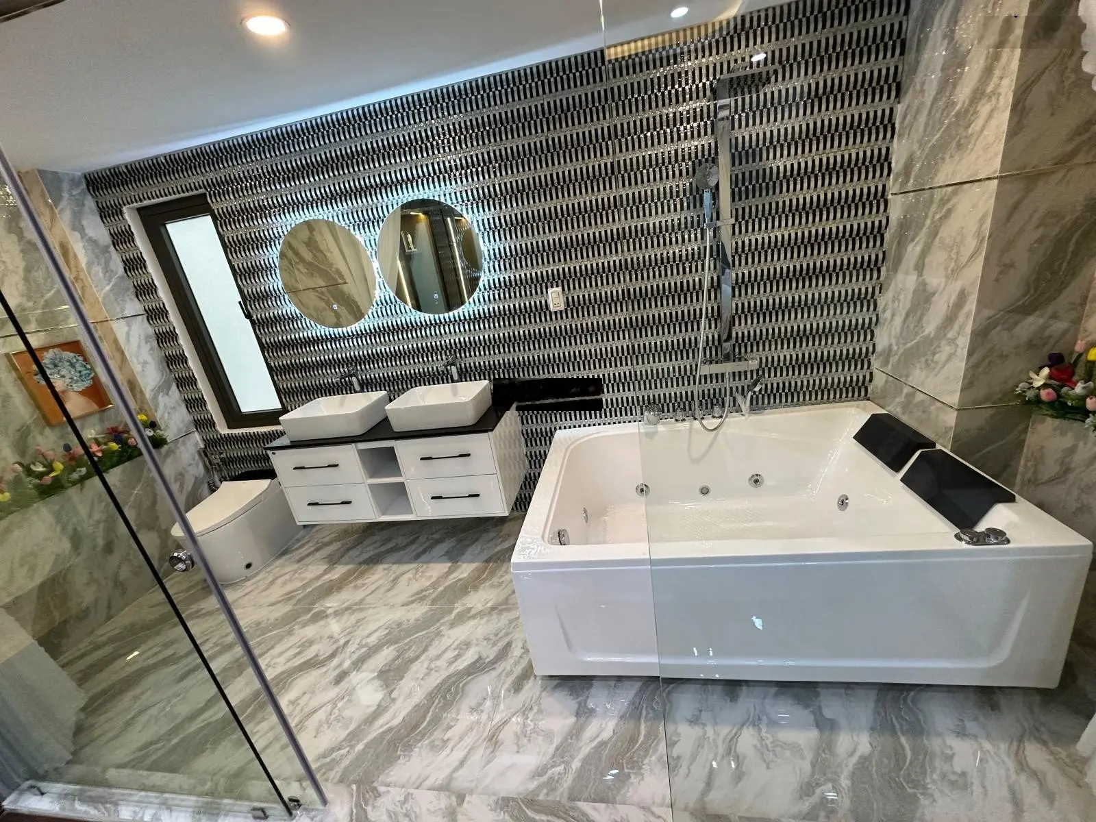 Bán siêu phẩm mới đẹp 100% nhà 3 tầng đường Hồ Trung Luọng, Hoà Xuân, Cẩm Lệ, Đà Nẵng