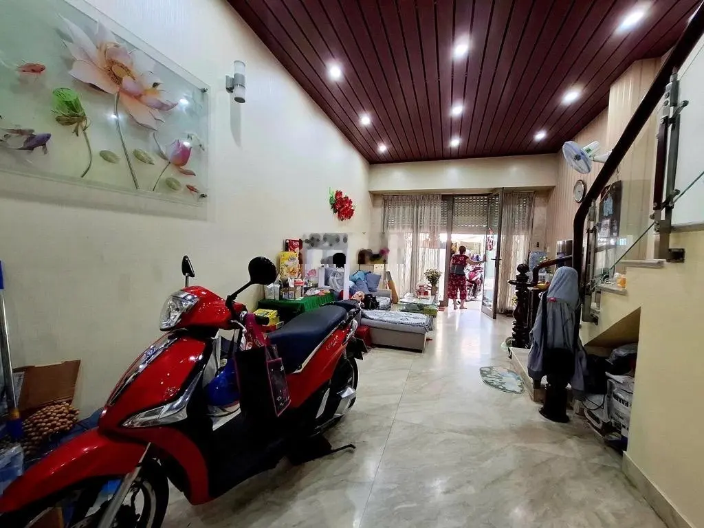 Hoàng Hoa Thám ôtô trong nhà 3 tầng mới đẹp khu vip, chỉ 9.99 tỷ