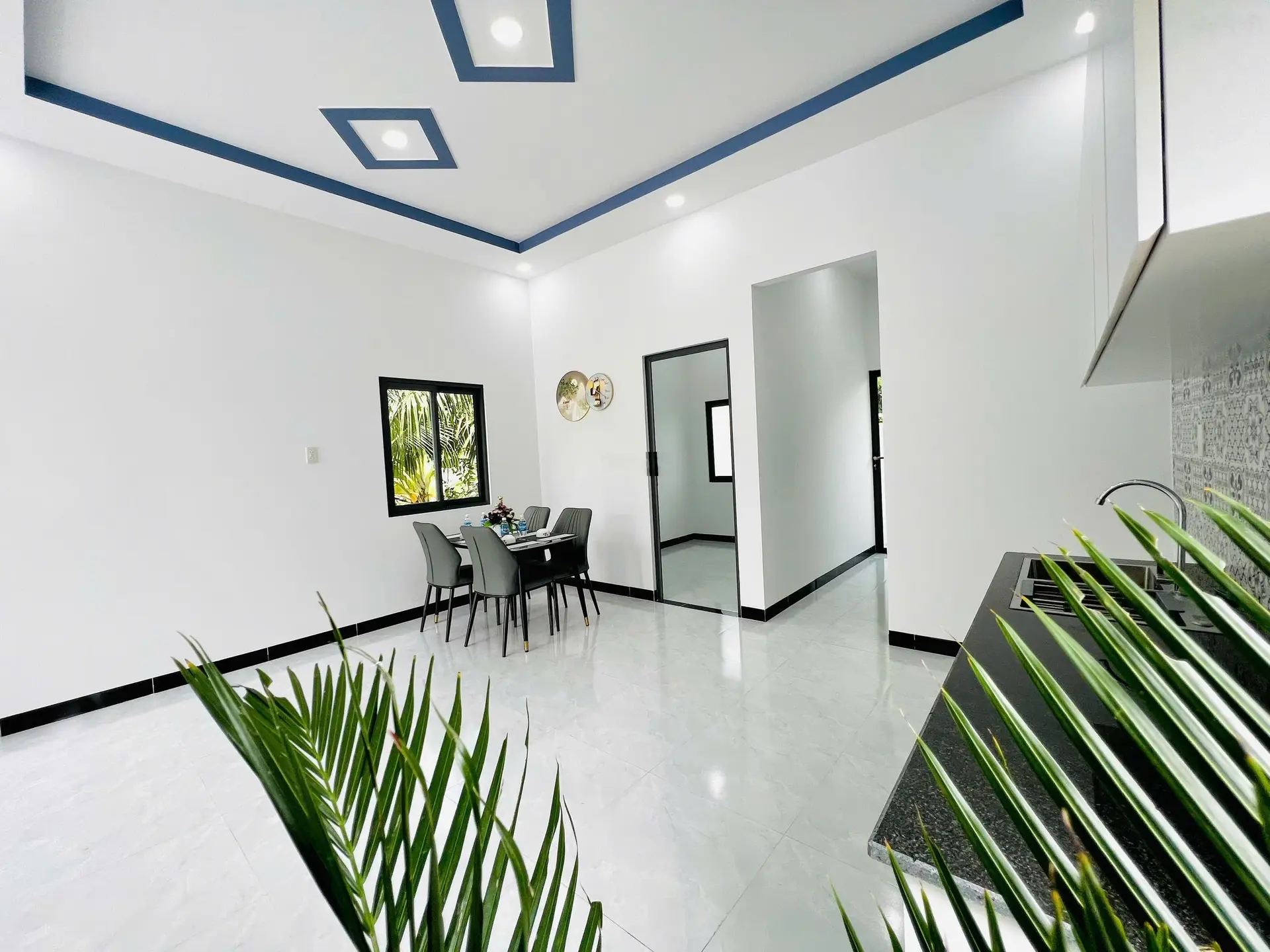 Bán nhà Trung tâm thị trấn diên khánh, nhà 2 phòng ngủ, nhà mới đẹp giá bán 1,950 tỷ