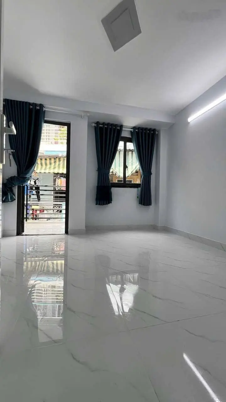 Nhà bán trệt, lầu mới đẹp 100% 28,3m2(3,5x8)full nội thất-hẻm Tùng Thiện Vương P13 Q8, SHR, 3.68tỷ