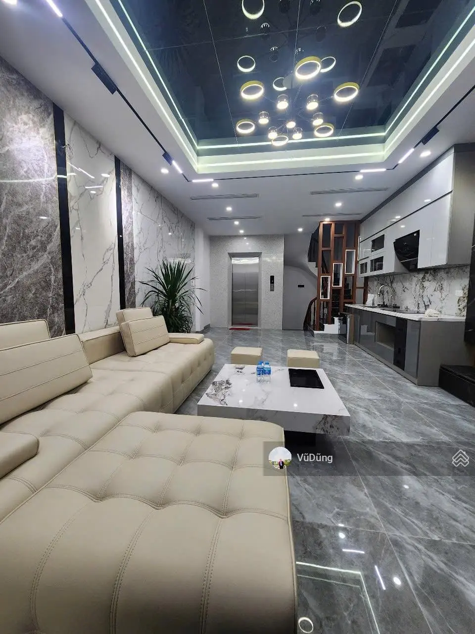 Bán nhà phân lô Phúc Đồng 918, Long Biên DT 50M2, 8 Tầng, MT 4.3M, Vỉa hè, ô tô tránh, lô góc.