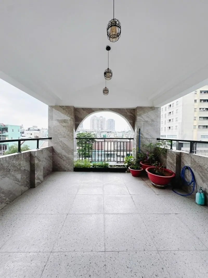 Mặt Tiền Quận 5 Giáp Quận 1 - 4 Tầng Có Thang Máy - Ô Tô Ngủ Nhà - 73M2 (4 X 18) Chỉ 23 Tỷ
