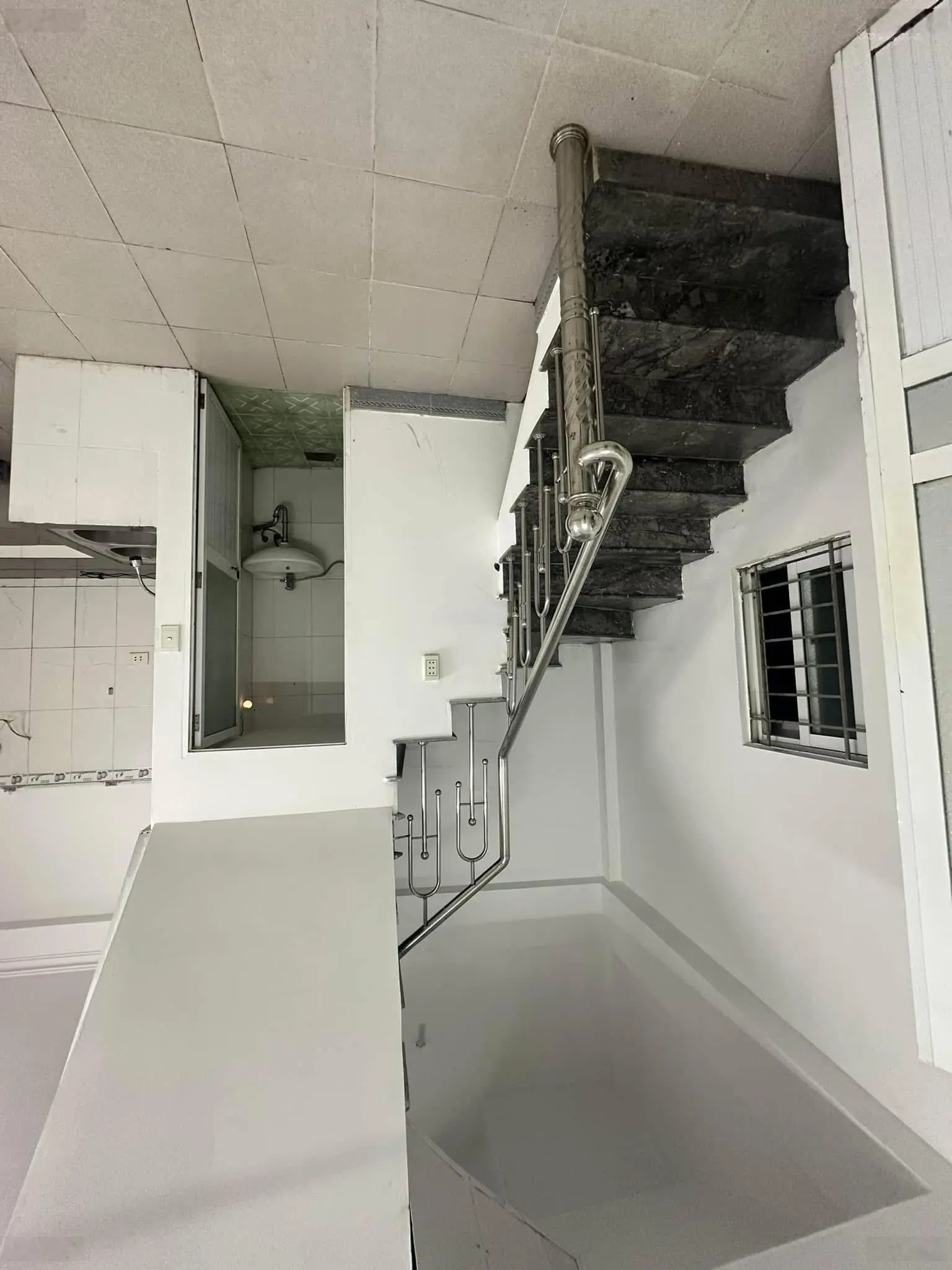 Bán nhà Hà Trì Hà Đông giá 3,5 tỷ, ô tô đỗ 50m, diện tích 26m2 xây 3 tầng, sổ đỏ pháp lý đầy đủ