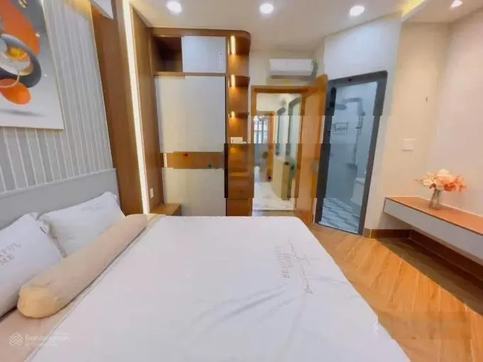 Bán gấp nhà Trần Tuấn Khải-P5-Q5 đang cho thuê 23tr/th nằm gần khu chợ Hoà Bình. DT 67,6m2/ 3tỷ770