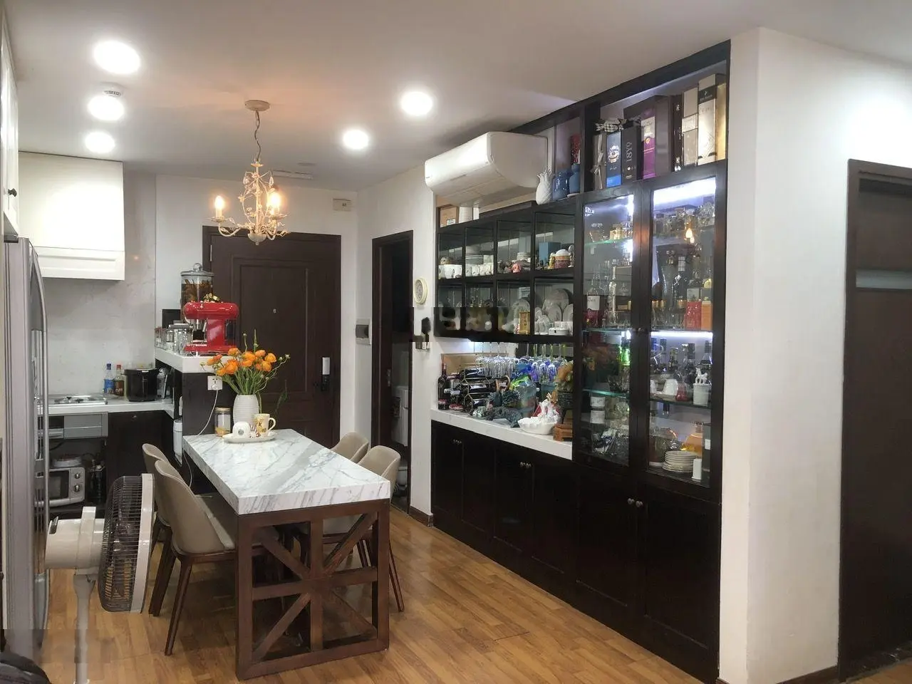 Tôi chính chủ bán gấp căn 70m2 cc home city, 2pn full nội thất. giá tôi bán 5,5 tỷ lh 0865 626 ***