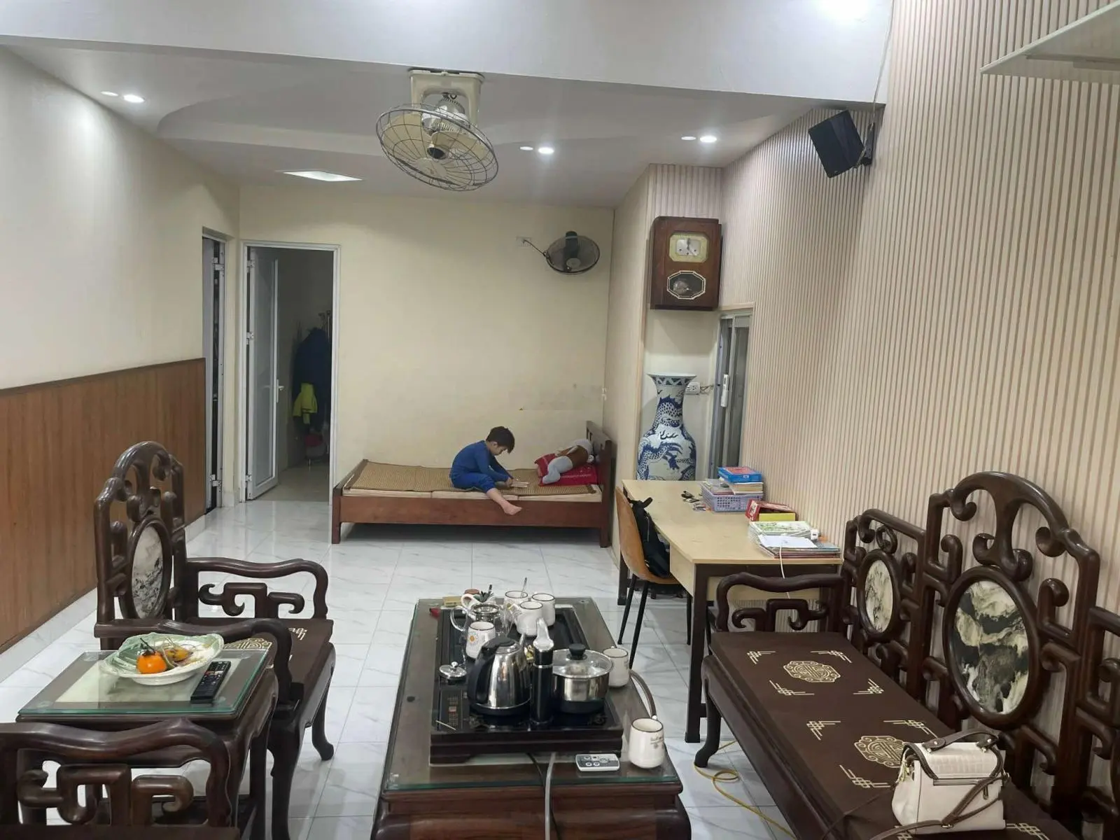 Bán mặt phố Trường Chinh 400m, MT14m, vỉa hè 7m, 2 thoáng, QH ổn định, giá 149 tỷ.LH:0946 387 ***