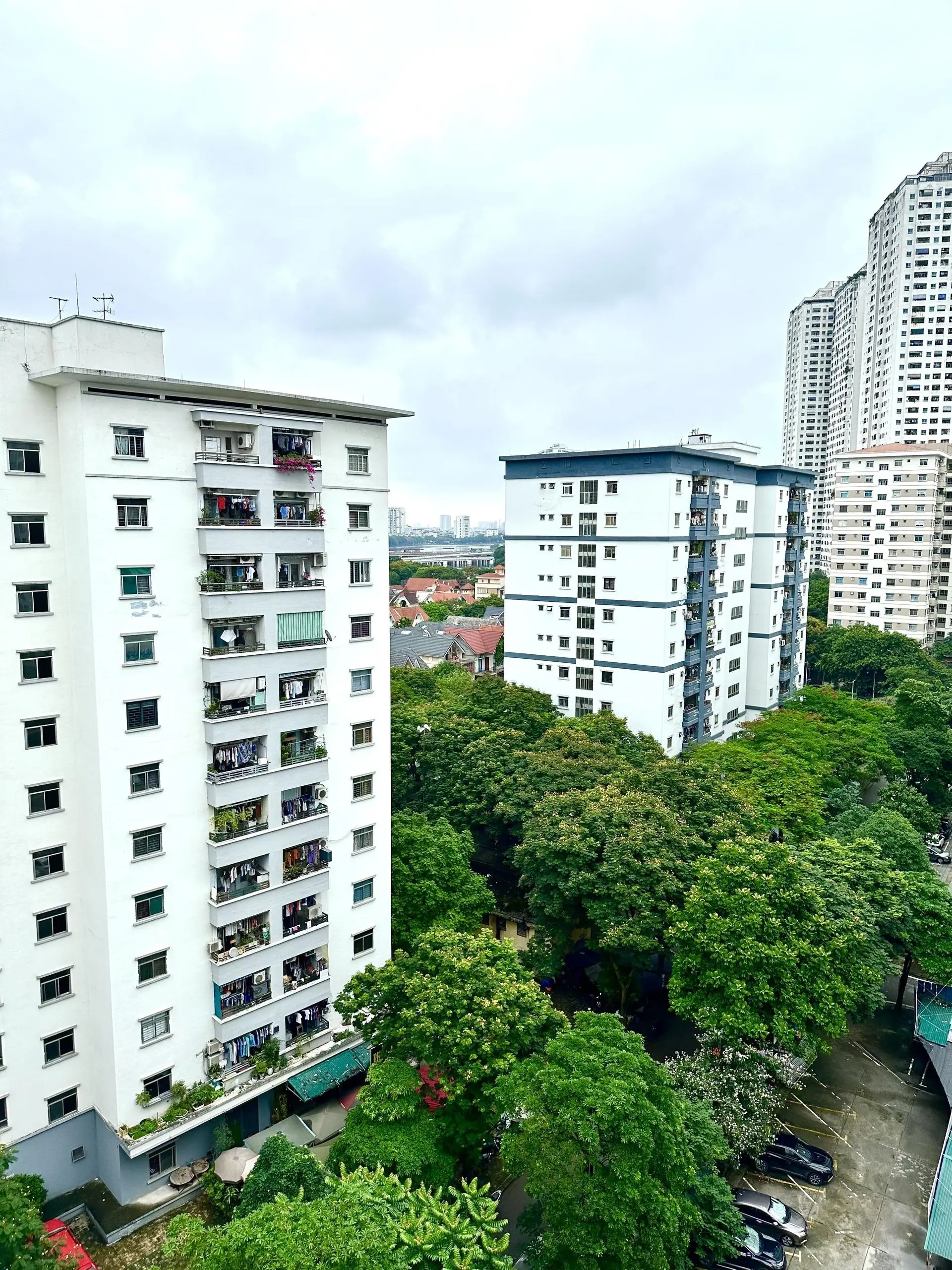 Bán căn hộ Hud CT2TP Tây Nam Linh Đàm .Thiết kế 2PN, 1WC.Diện tích 46m 2pn 1vs.Căn góc siêu thoáng.