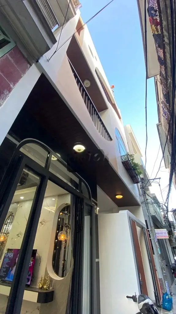 Nhà tầng 3 tầng 3 mê 2 mặt kiệt Hải Phòng gần đường chính 67m2 giá tốt