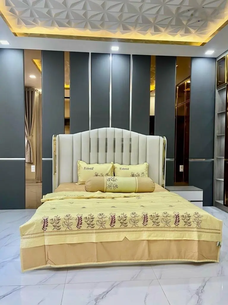 Bán biệt thự gần tạ quang bửu , dtsd 590m2 , ngang 8m , full nội thất , tiện mở vp cty , spa ...
