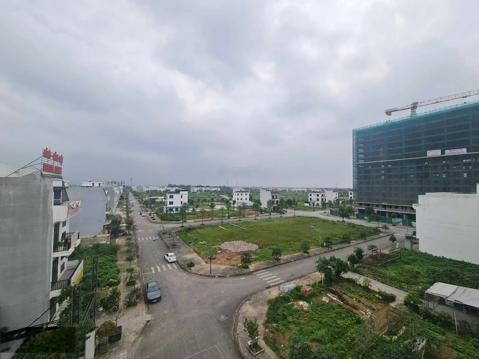 Chính chủ bán hoa hậu mặt chung cư