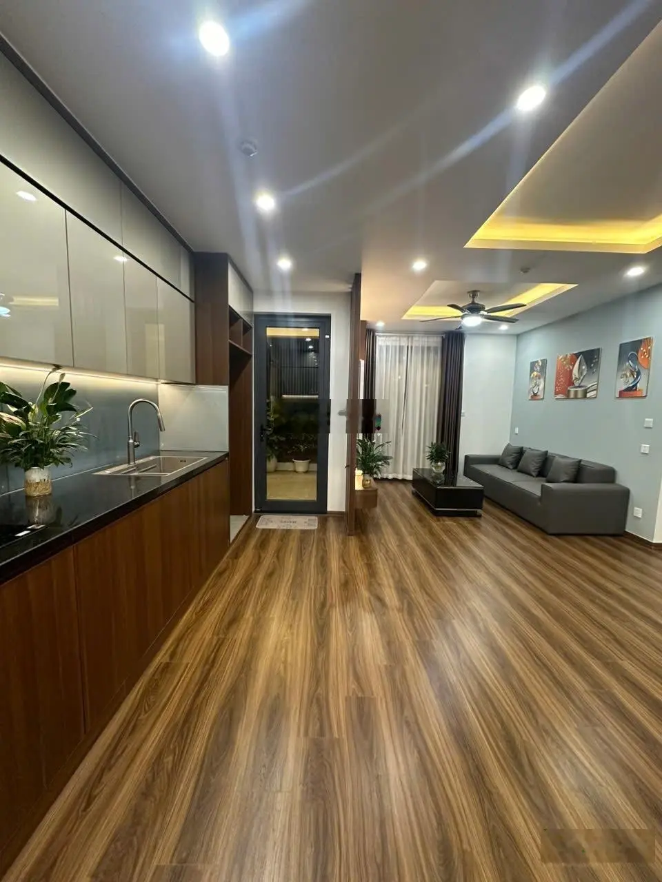 Siêu hời! bán căn hộ chung cư 2 ngủ tại pandora 53 triều khúc - chỉ 5,68 tỷ vnd dt:80m2 sẵn sổ đỏ