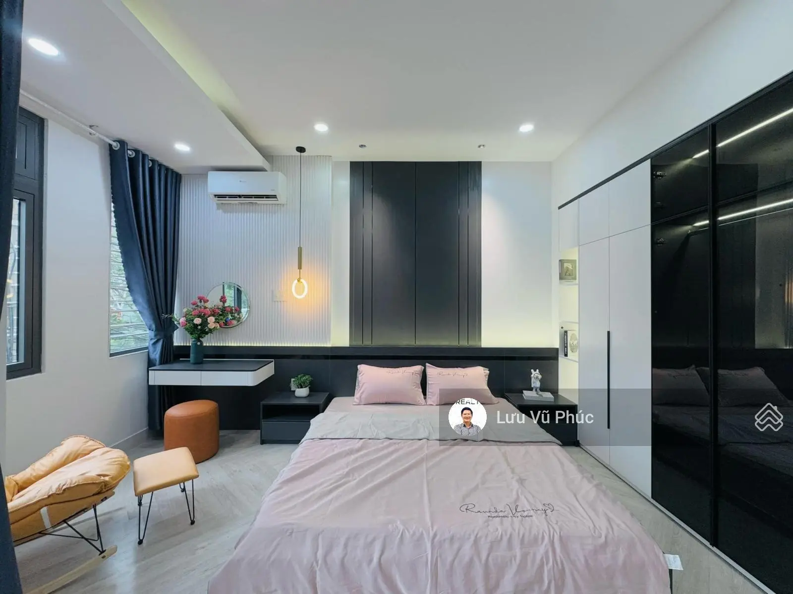 Nhà 3 mê 3 tầng mặt tiền đường Hoà Minh 1, cách biển Nguyễn Tất Thành chỉ 50m