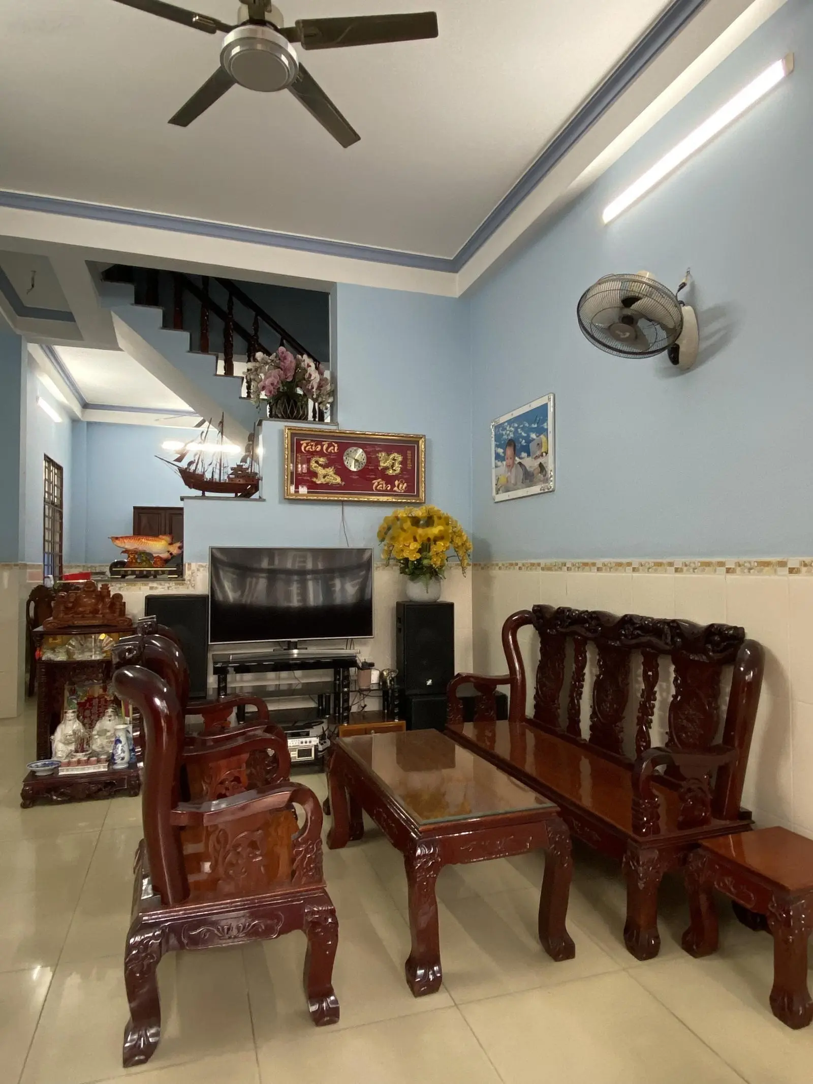 Bán dãy trọ lầu trệt + nhà 3 lầu giá rẻ tại TP Dĩ An Bình Dương