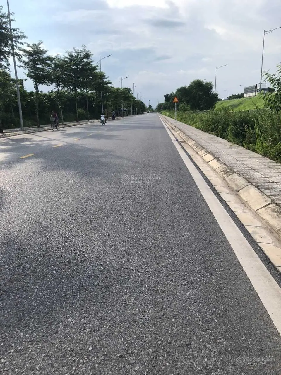 Bán gấp đất Ngô Xuân Quảng Trâu Quỳ Gia Lâm ô tô tránh kinh doanh ngày đêm DT 70m2 giá 9,1 tỷ