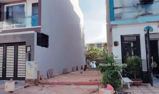CẦN BÁN GẤP ĐẤT 120m2 Đất TC,Giá 500tr.Đ.Võ Văn Kiệt gần Chợ Mỹ Xuyên,Trường THPT Chuyên Mỹ Xuyên.