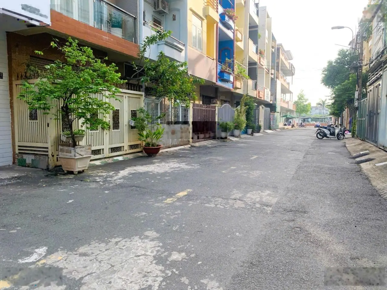 Siêu vị trí ! nhà đối diện E-MART , HXH 6m thông , đường Phan Văn Trị , giá nhỉnh 9 tỷ , dt 76 m2