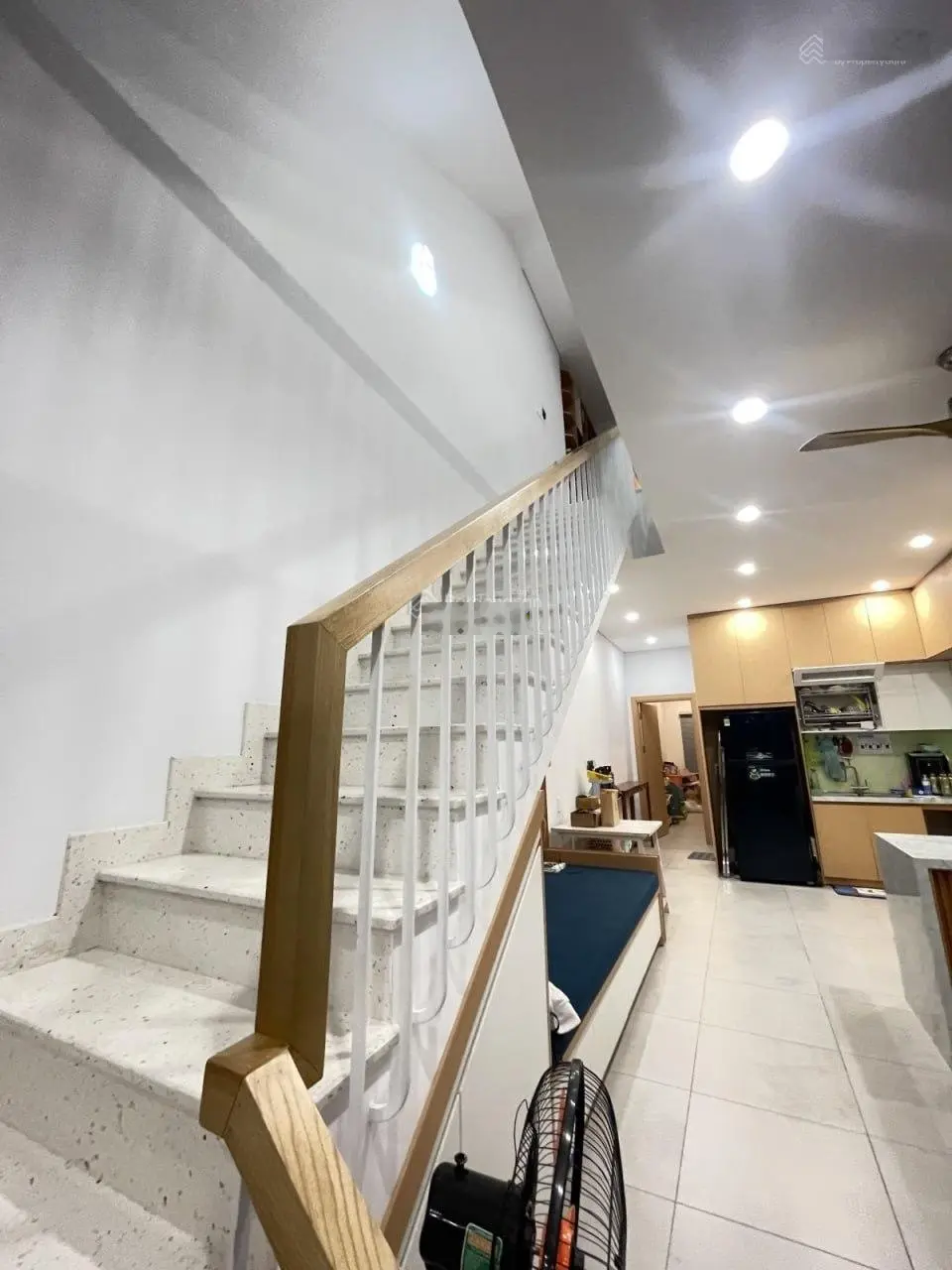 Bán nhanh nhà 3 tầng full nội thất mặt tiền đường Mỹ An