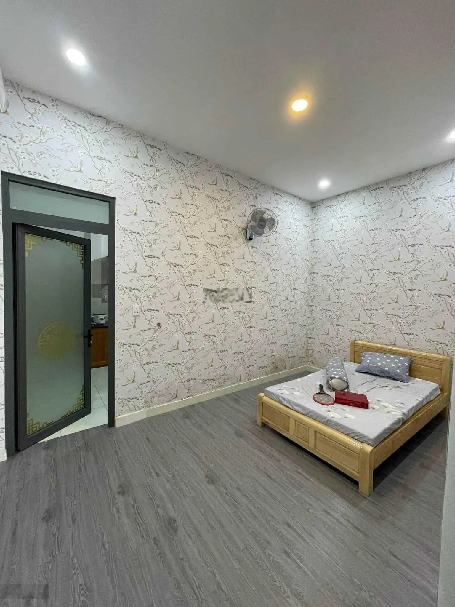 Chủ ngộp nợ hạ giá lần 3 bán căn nhà sổ riêng tại phường Tân Định