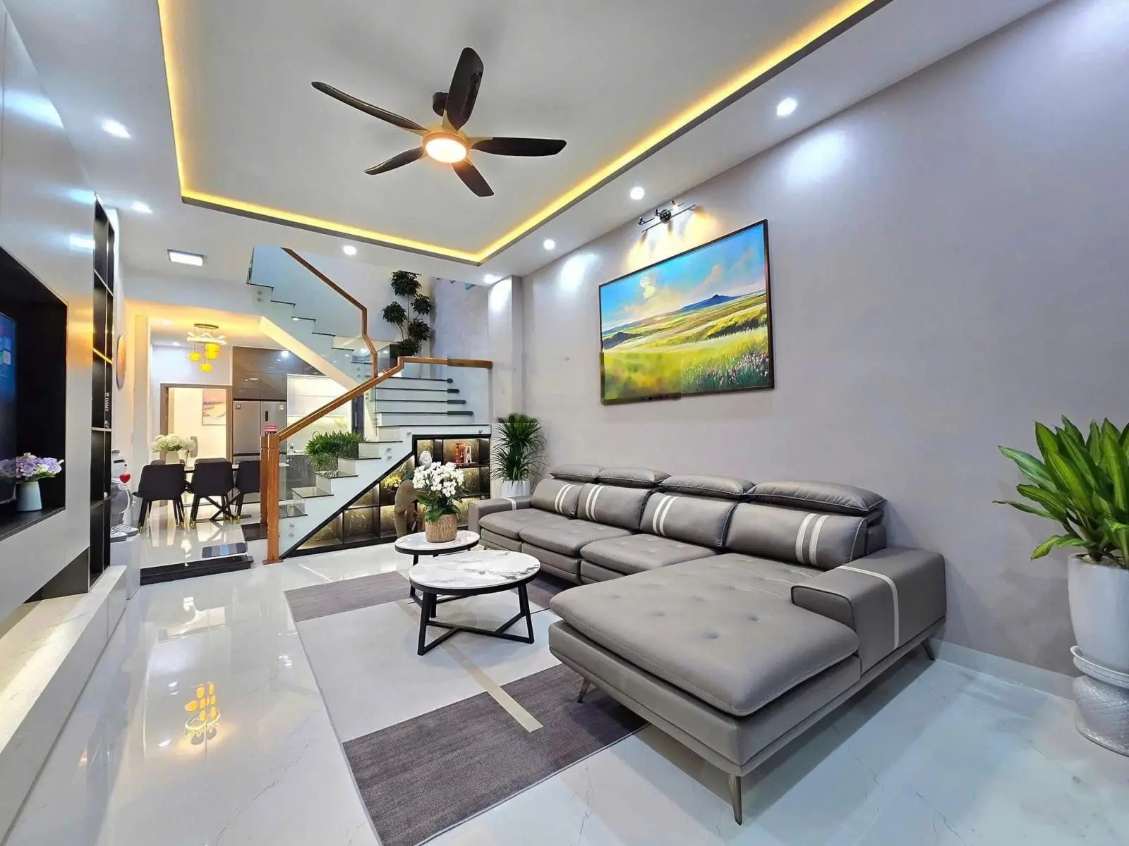 Bán nhà riêng giá 1tỷ850 tại đường dương đình cúc,80m2 view đẹp, 3pn-2wc , cho thuê đầu tư .