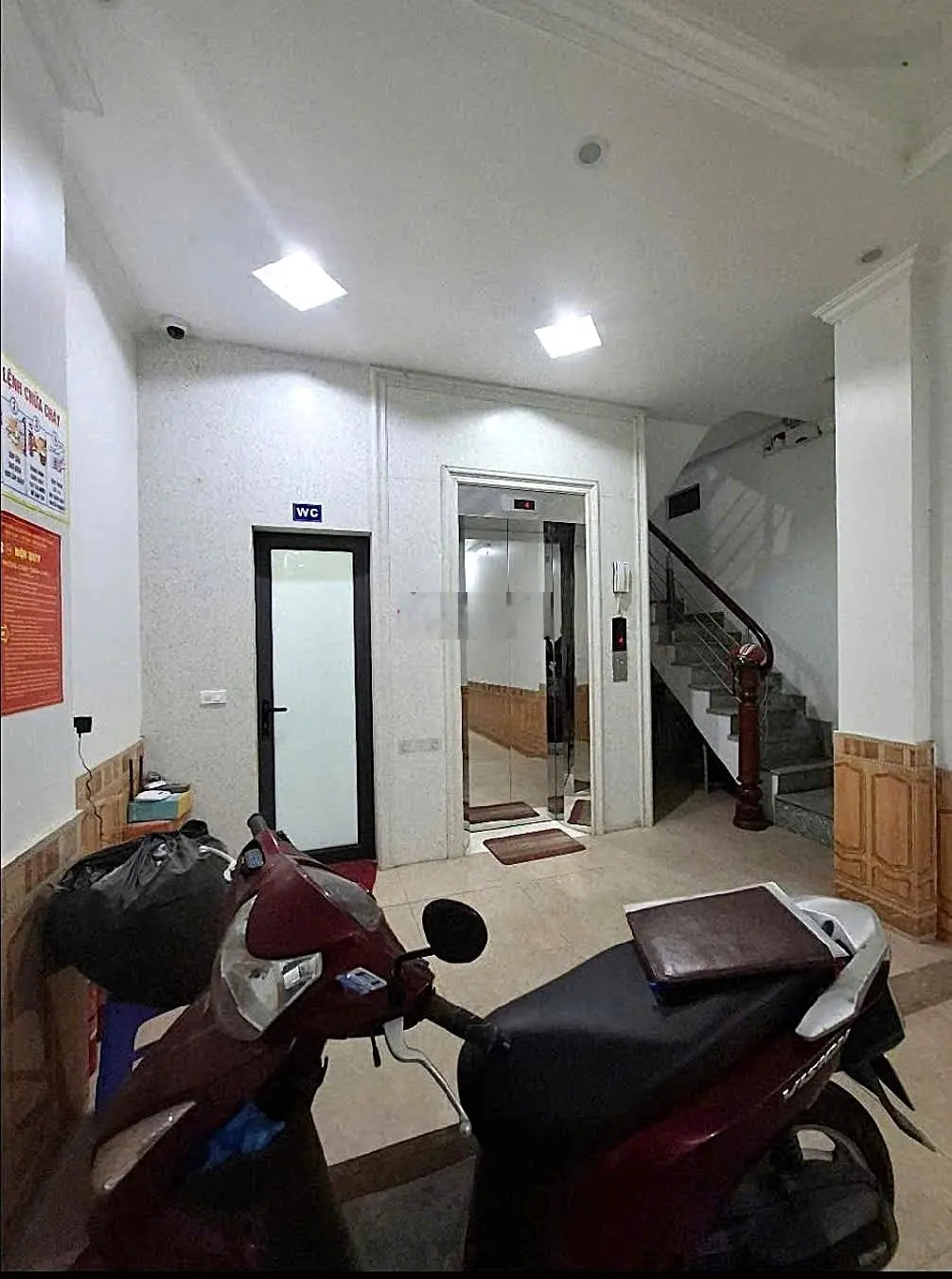 Bán nhà Hồ Tùng Mậu 55m*7T , cạnh ĐH Thương Mại, ngõ to , 1 nhà ô tô tránh, KD tốt, chỉ 16,4 tỷ