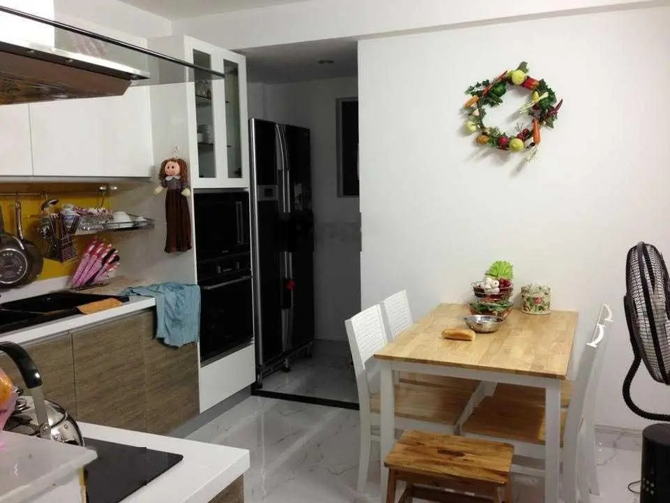 Hẻm xe hơi quay đầu, 5 tầng sát mặt tiền Huỳnh Văn Bánh, DTSD 200m2, 11.8 tỷ