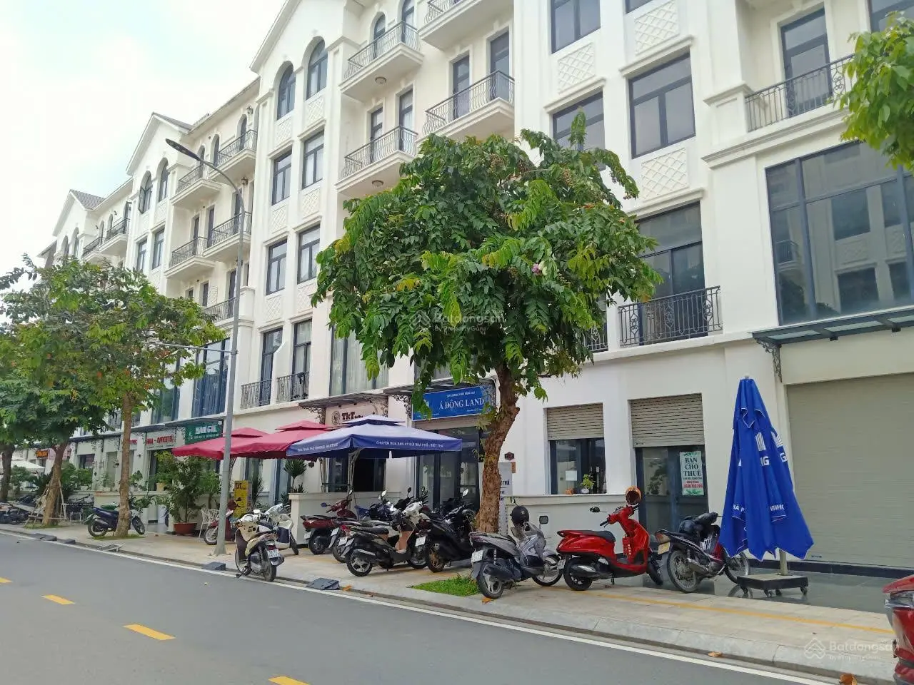 Nhà Phố Manhattan Vinhomes Grand Park 126m2, Gần Vinschool / Vincom Cần Bán Nhanh