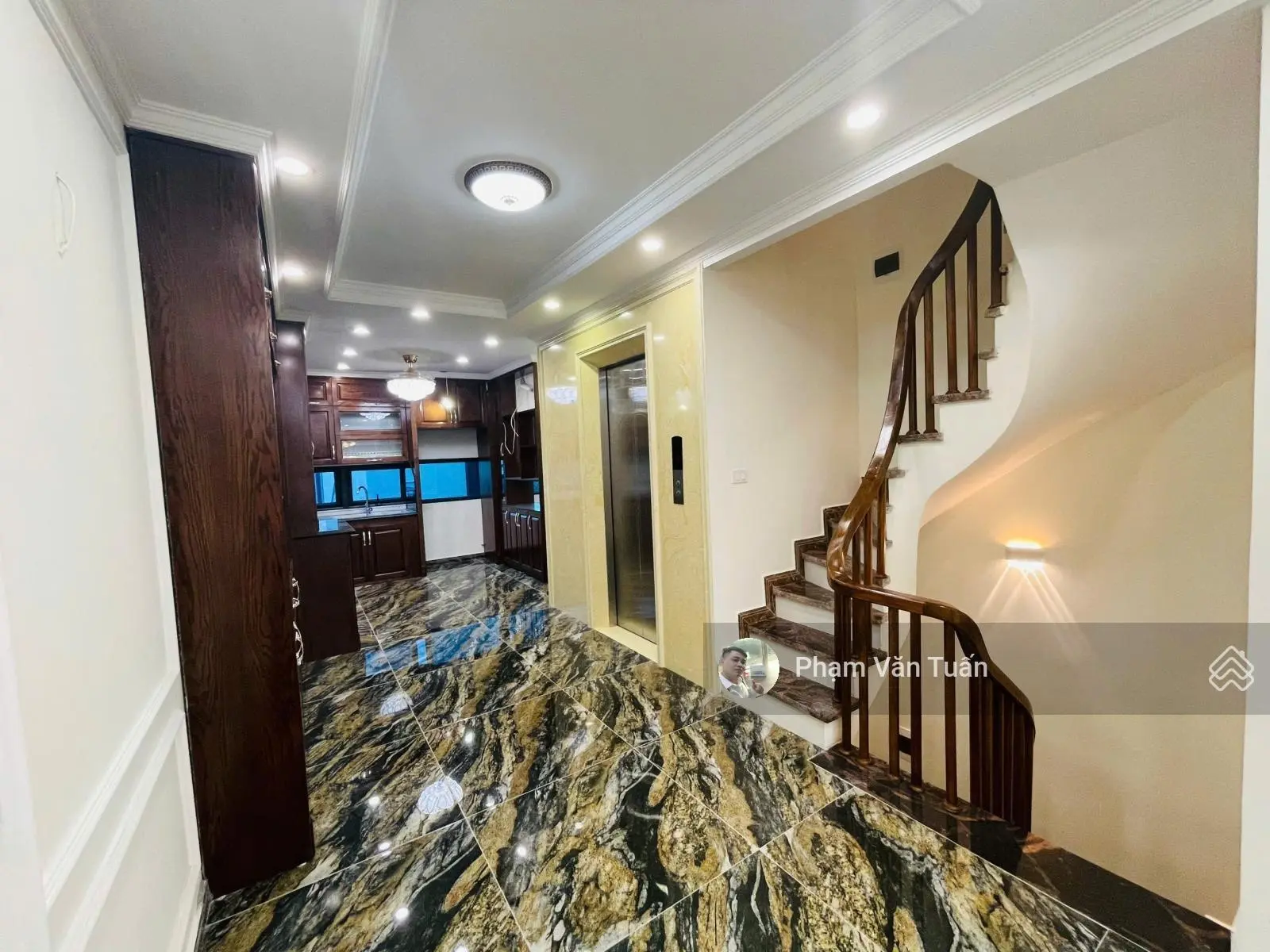 Hiếm! Nhà cực đẹp 55m2x8T thang máy. Cách phố 10m - PCCC, cạnh Lotte, Vincom phố Văn Cao, Đội Cấn.