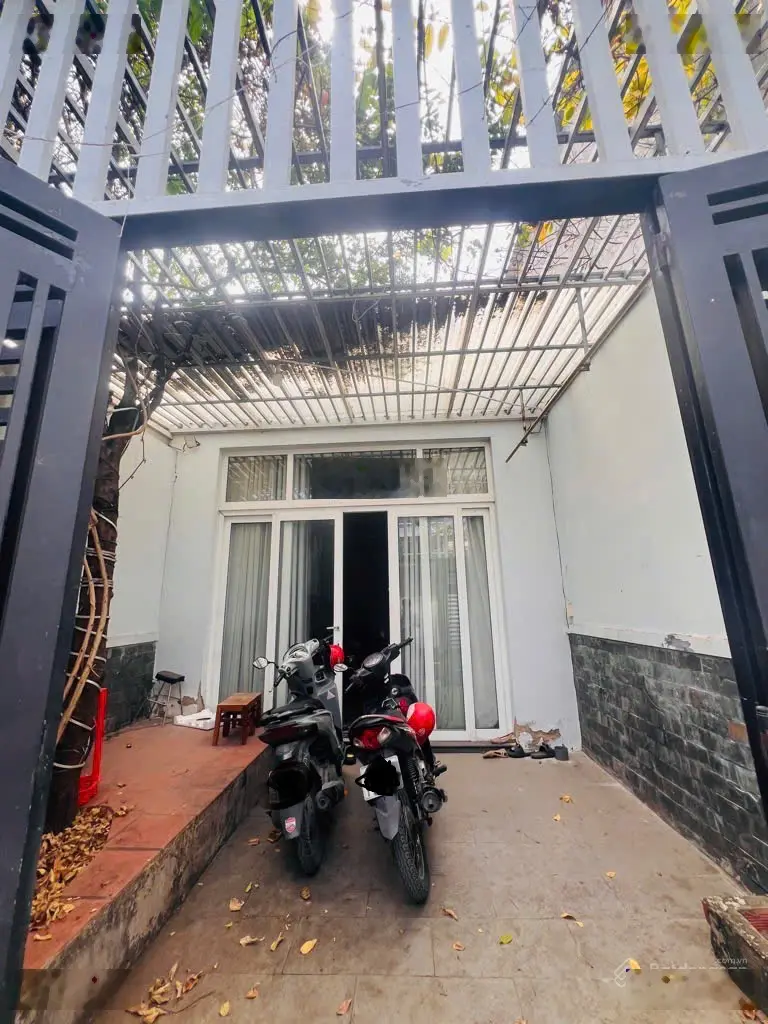 Chỉ 39tr/m2 nhà đẹp 2 mặt tiền view sông, gần chợ - cầu Mương Chuối, UBND nhà bè