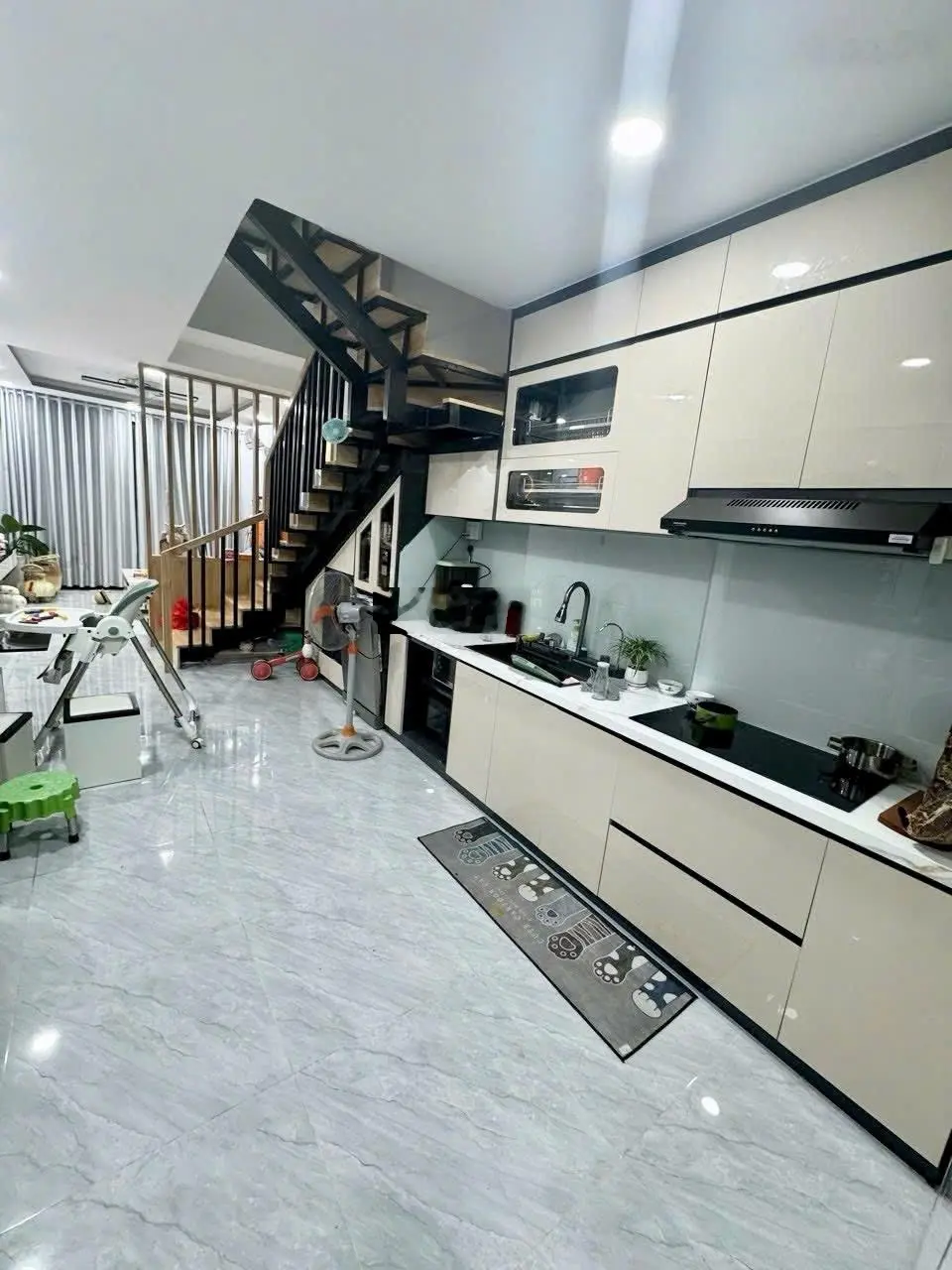 Sát Q1! 53m2! Bán nhà 3 tầng Lê Văn Duyệt, P1. Ngay Bùi Hữu Nghĩa, Bà Chiểu, BV Gia Định. 093815998
